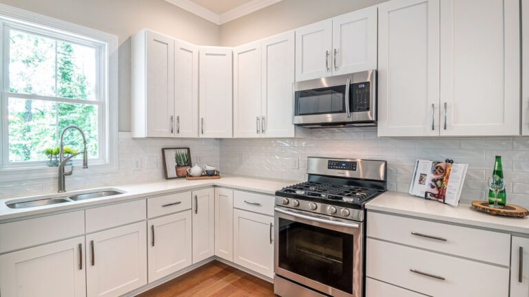 Should You Refinish or Replace Kitchen Cabinets in Bellevue